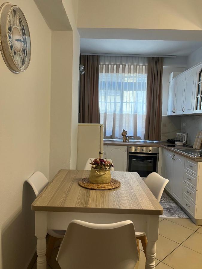 Sael Apartments Shkodër Екстериор снимка